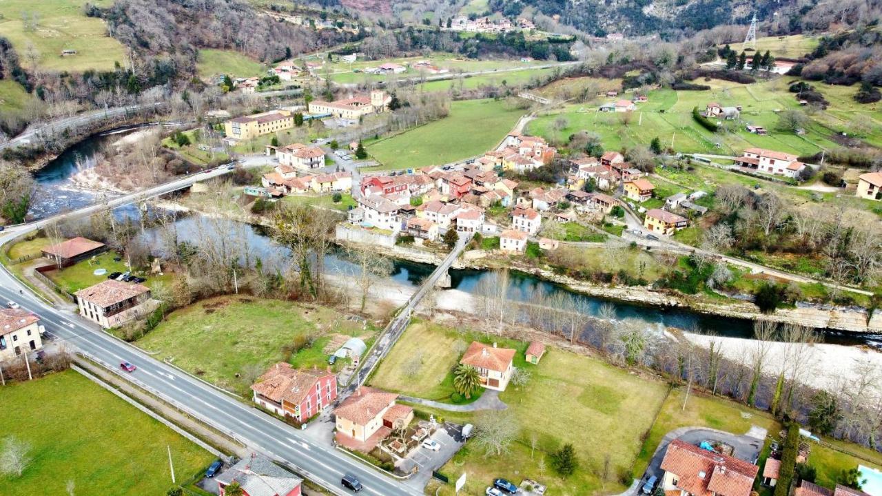 El Puentin Del Sella Con Wifi Y Parking Gratuito Appartement Onís Buitenkant foto