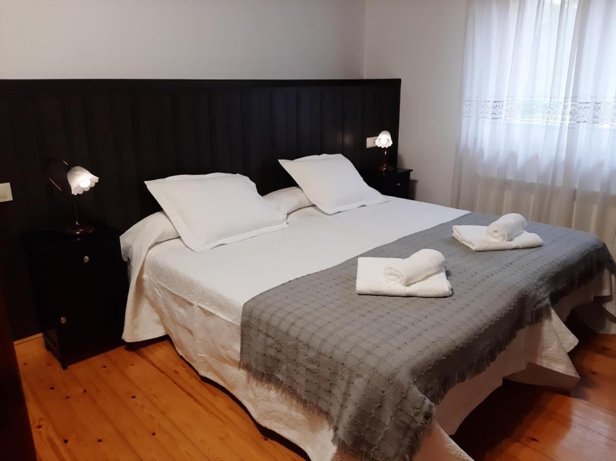 El Puentin Del Sella Con Wifi Y Parking Gratuito Appartement Onís Buitenkant foto