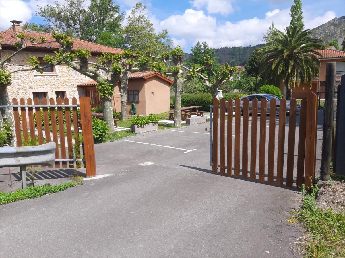 El Puentin Del Sella Con Wifi Y Parking Gratuito Appartement Onís Buitenkant foto