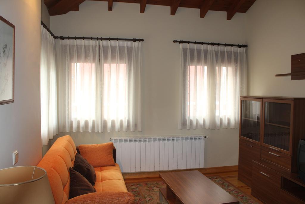 El Puentin Del Sella Con Wifi Y Parking Gratuito Appartement Onís Buitenkant foto